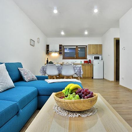 Kamilli Apartment Besenova Exterior photo